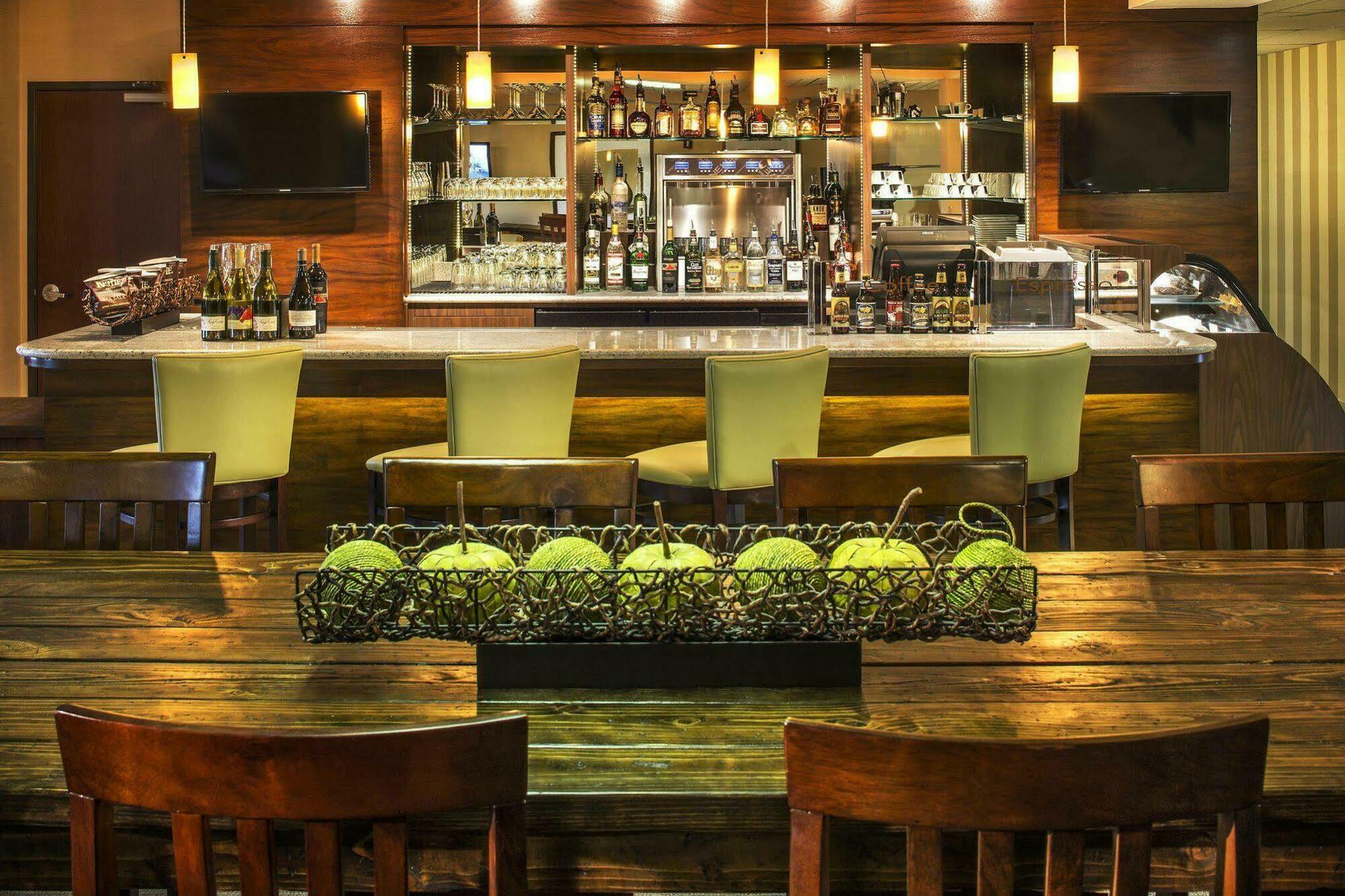 Doubletree By Hilton Portland Tigard Hotell Eksteriør bilde